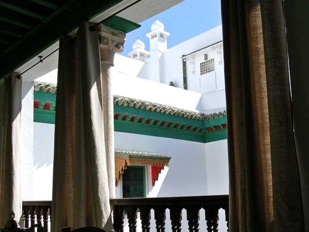Dar Ben Gacem Hotel Tunis Ngoại thất bức ảnh
