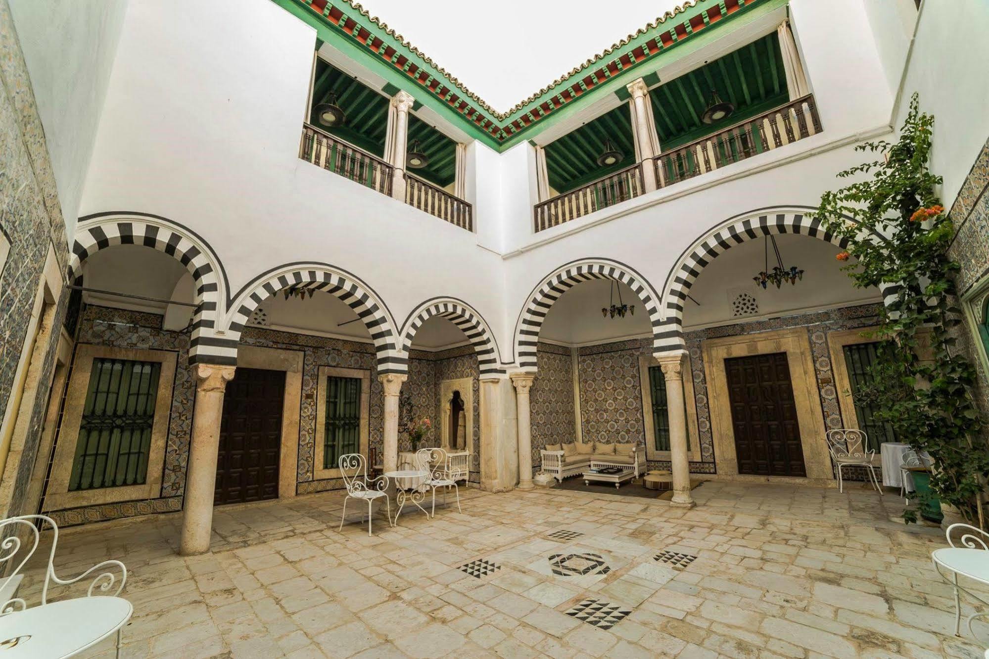 Dar Ben Gacem Hotel Tunis Ngoại thất bức ảnh