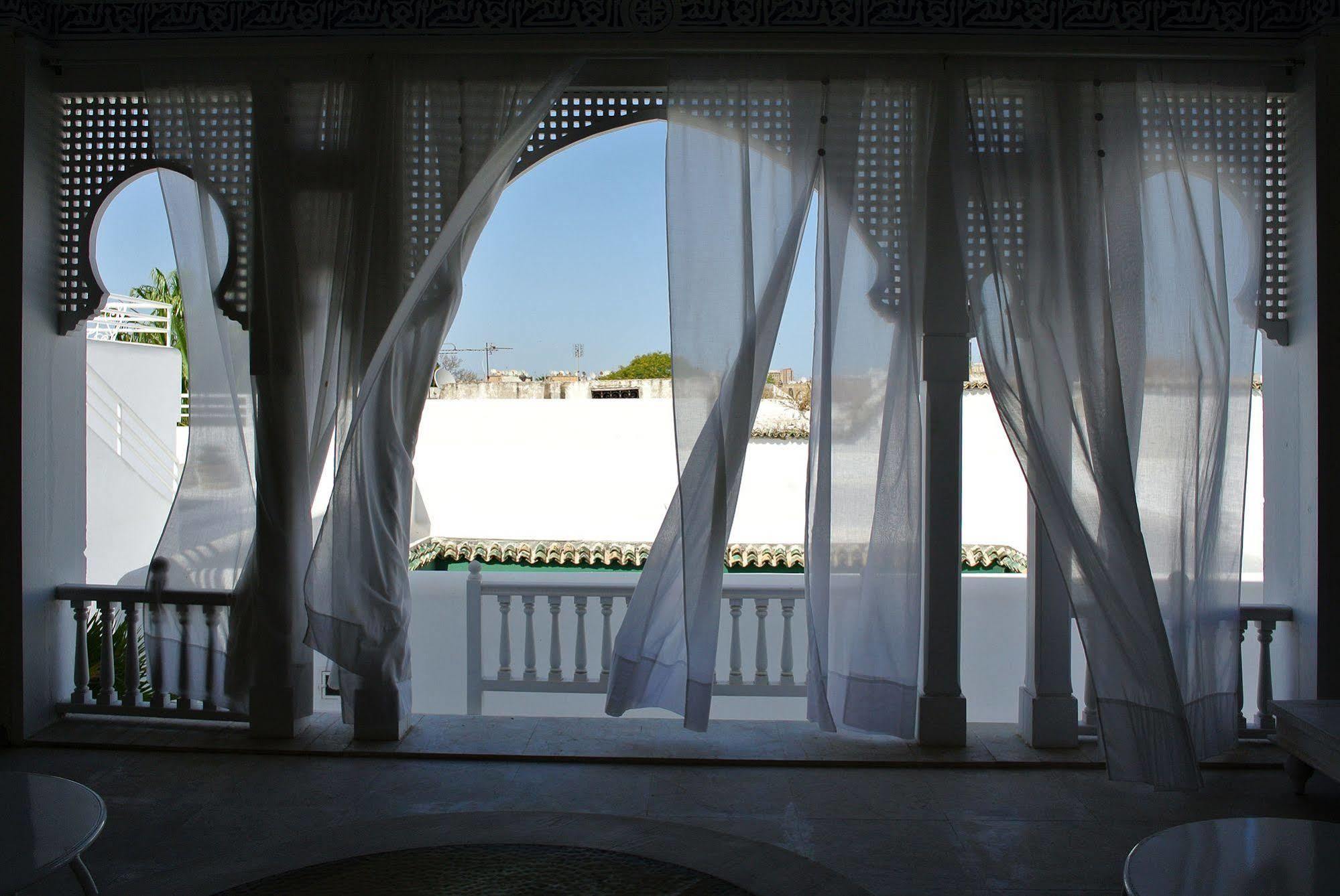 Dar Ben Gacem Hotel Tunis Ngoại thất bức ảnh